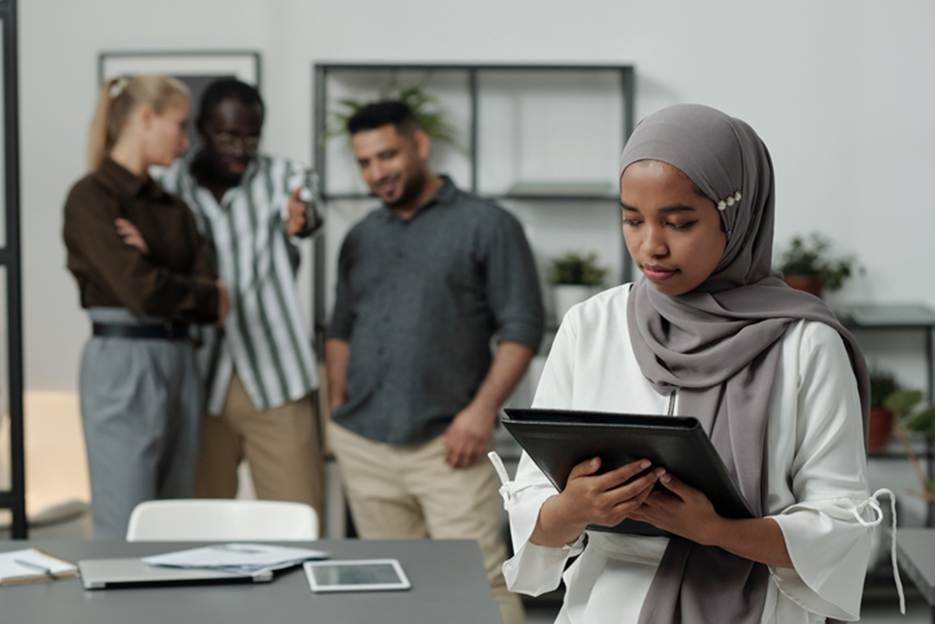 Female in hijab getting judged by male coworkers - Employment Law